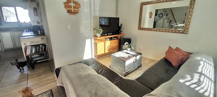 2 Bedroom Property for Sale in Paradise Beach Eastern Cape